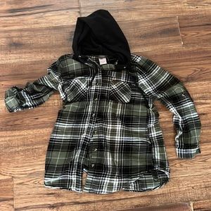 Green white and black hooded button up flannel. Perfect for fall/winter